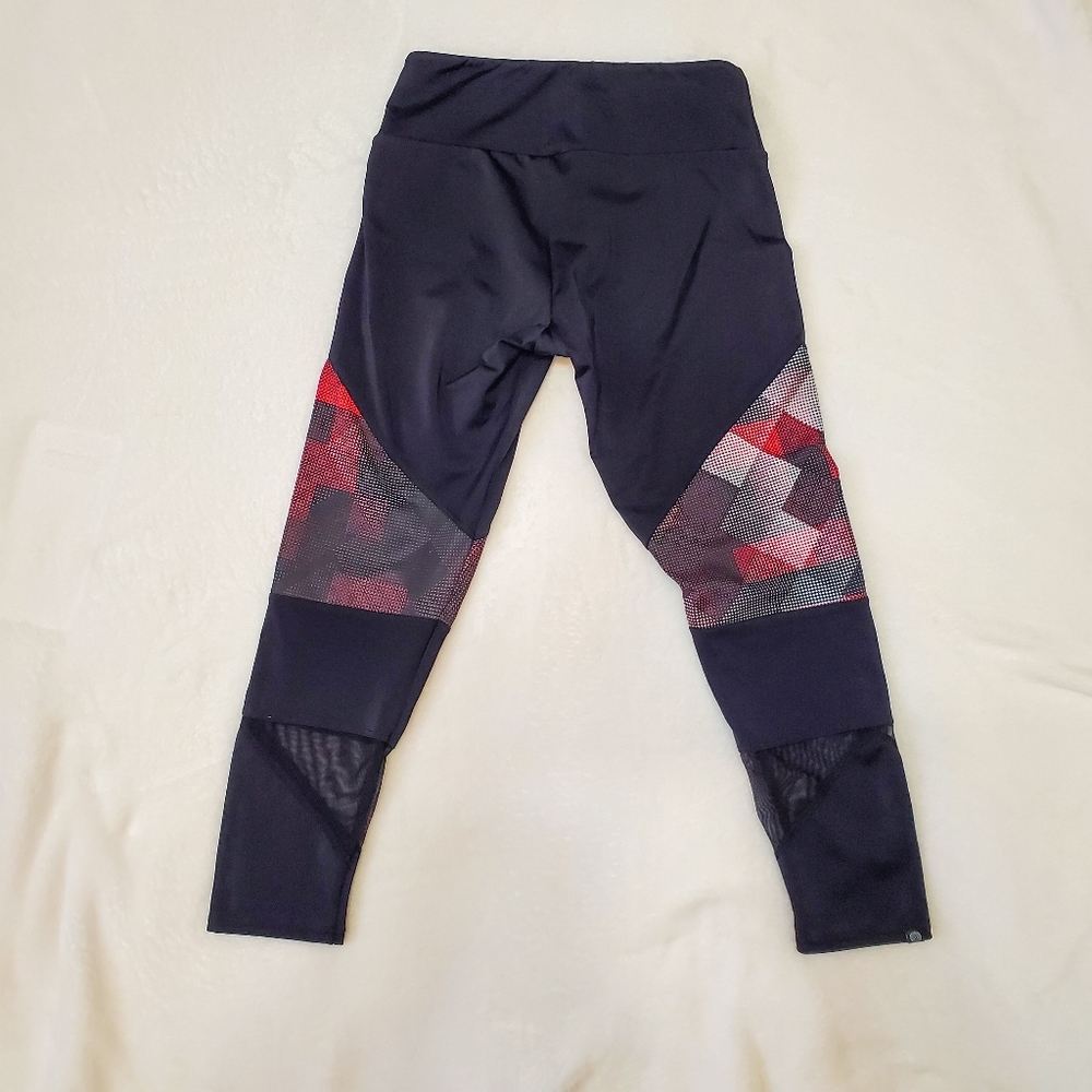 Onize Crop Legging with Mesh Cutouts